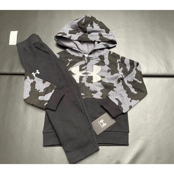NWT Under Armour Hoodie & Sweats Set Boys - Picture 1 of 3